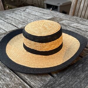 Stylish Black and Tan Women's Straw Hat